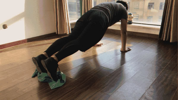 客廳變成健身房,飛利浦智能鎖助力“健康宅” 客廳變成健身房,飛利浦智能鎖助力“健康宅”