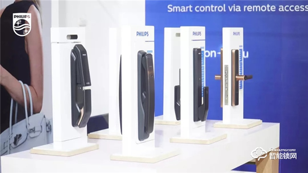 飛利浦智能鎖攜智能晾衣架&保險(xiǎn)柜震撼亮相越南建筑材料展會(huì) 飛利浦智能鎖攜智能晾衣架&保險(xiǎn)柜震撼亮相越南建筑材料展會(huì)