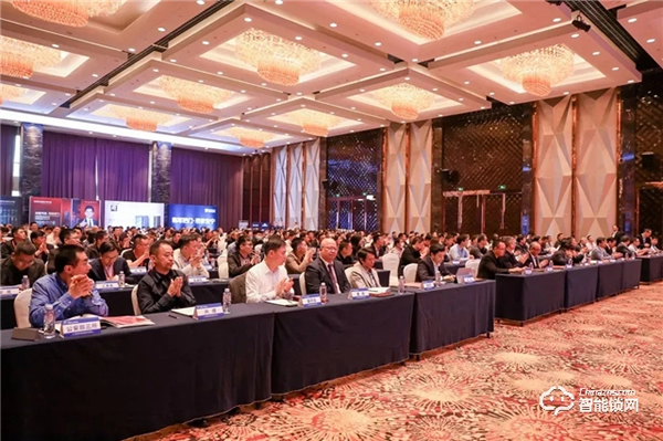 2021中國五金·門窗產業年度峰會隆重召開,德施曼3D人臉鎖72%市占率引圍觀 2021中國五金·門窗產業年度峰會隆重召開,德施曼3D人臉鎖72%市占率引圍觀