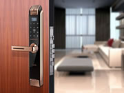 智能鎖，買的時候真心疼，用了覺得錢花得值了!