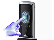 共享雨傘上的密碼鎖如何起到了安全防護(hù)實(shí)時(shí)追蹤共享?