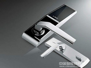 安裝臥室門指紋鎖很簡(jiǎn)單,幾分鐘就懂