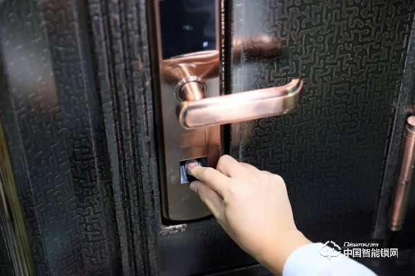 央視再次關(guān)注智能門鎖，2019或迎來(lái)智能鎖行業(yè)的春天？