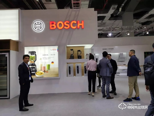 近百個智能鎖品牌上海建博會爭奇斗艷，這些新技術和黑科技成關注焦點