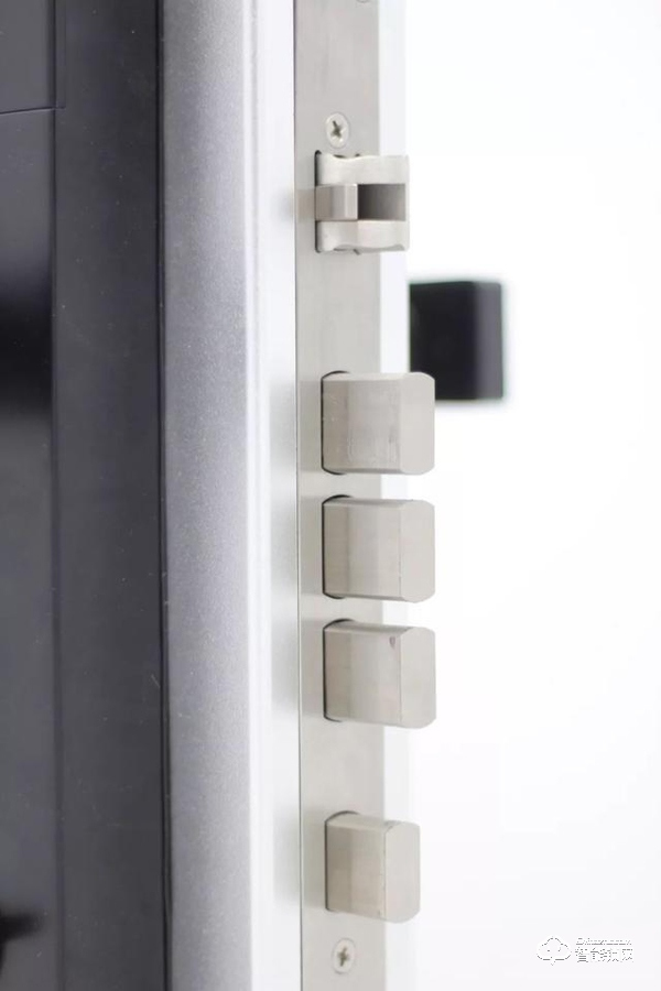 千元智能鎖市場實力黑馬!歐瑞博小金剛C1智能門鎖開箱安裝圖賞 千元智能鎖市場實力黑馬!歐瑞博小金剛C1智能門鎖開箱安裝圖賞