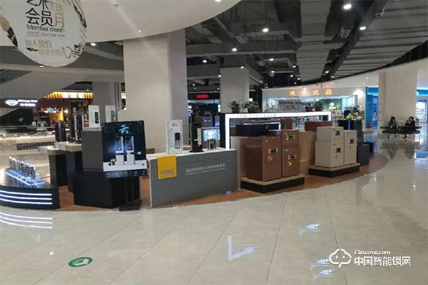 智能鎖產(chǎn)品在線上購(gòu)買好還是線下購(gòu)買好