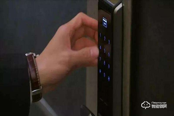 智能鎖與機械鎖優勢大比拼