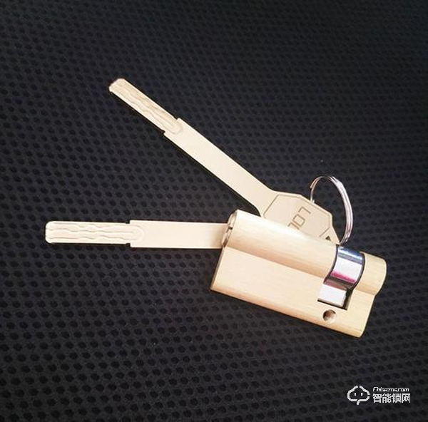 智能門鎖，裝修完成是否需要更換門鎖，裝修如何設(shè)置