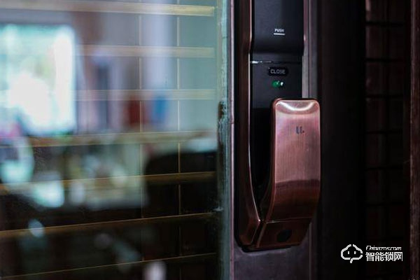 優(yōu)點(diǎn)智能鎖怎么樣換電池 優(yōu)點(diǎn)智能鎖使用注意事項(xiàng)
