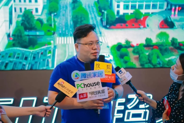 “隱貴房企”升龍集團蒞臨超人科技參觀考察