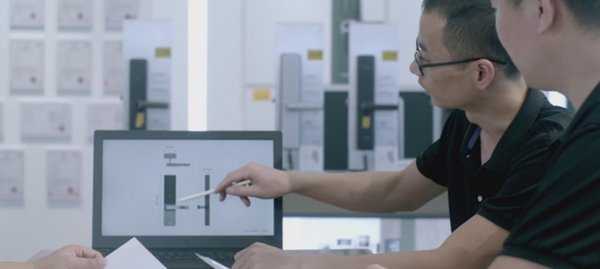 捷報(bào)！KUB-KX9智能鎖榮獲2020國(guó)際CMF設(shè)計(jì)獎(jiǎng)入圍作品！