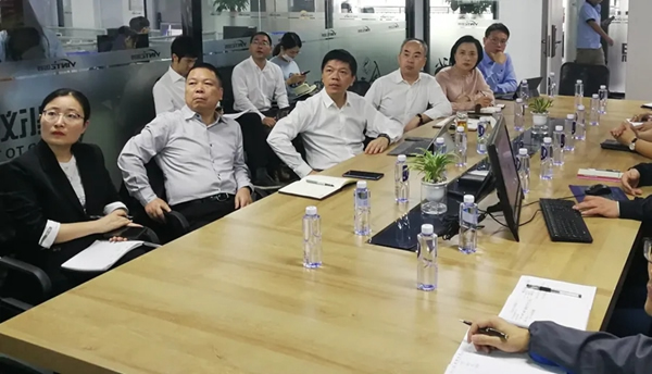 甌海區委副書記、區長曾瑞華一行視察因特