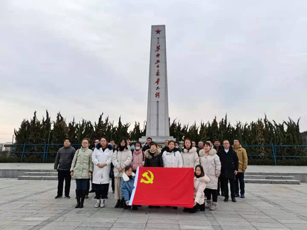 中國揚子集團舉行“12.13”國家公祭日紀念活動