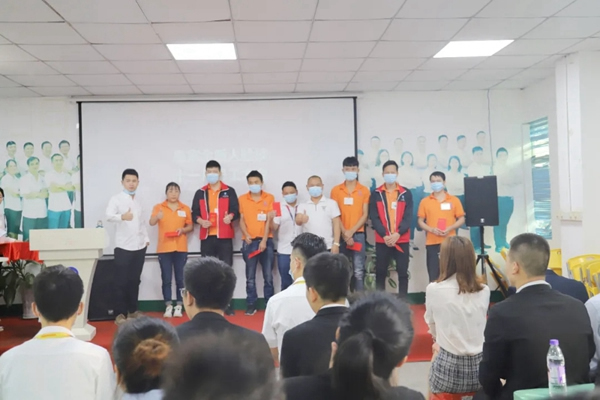 奮進(jìn)之志，昂揚(yáng)不滅：皇家金盾人臉鎖十一月員工大會圓滿召開