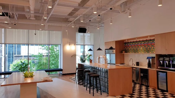 河?xùn)|智能家居：韓國(guó)WeWork，智能照明，點(diǎn)亮共享辦公空間