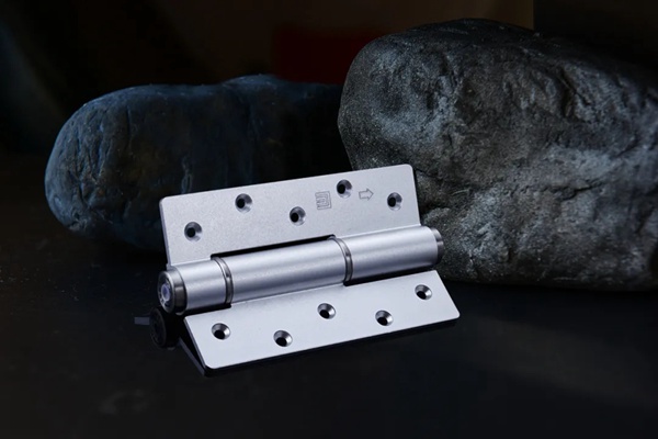 名門靜音門鎖：合頁選不好，以后的煩惱少不了