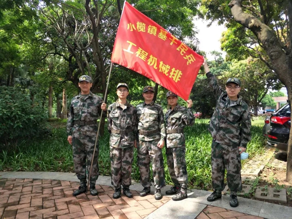 楊格鎖業 穿上軍裝的他們，英姿颯爽