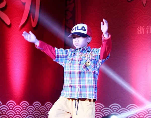 中立集團2020年年會圓滿結(jié)束：同心聚力 共贏未來