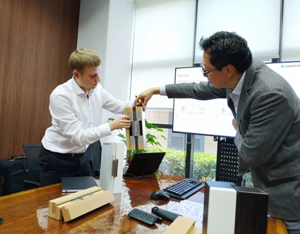 德國百年鉸鏈系統(tǒng)品牌SIMONSWERK拜訪LeDiff鹿百齡并舉行品牌培訓(xùn)