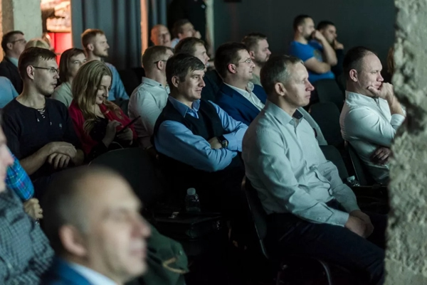 河?xùn)|智能家居俄羅斯團(tuán)隊(duì)舉辦經(jīng)銷商大會