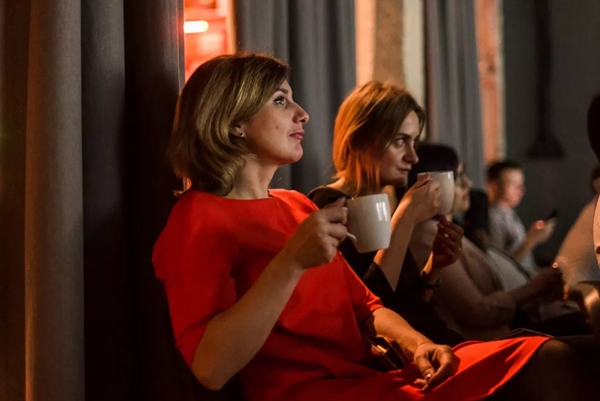 河?xùn)|智能家居俄羅斯團(tuán)隊(duì)舉辦經(jīng)銷商大會