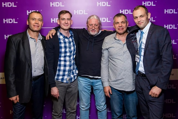 河?xùn)|智能家居俄羅斯團(tuán)隊(duì)舉辦經(jīng)銷商大會