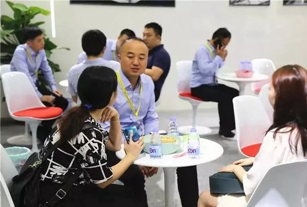 曼亞智能鎖 為客戶提供最好的產(chǎn)品