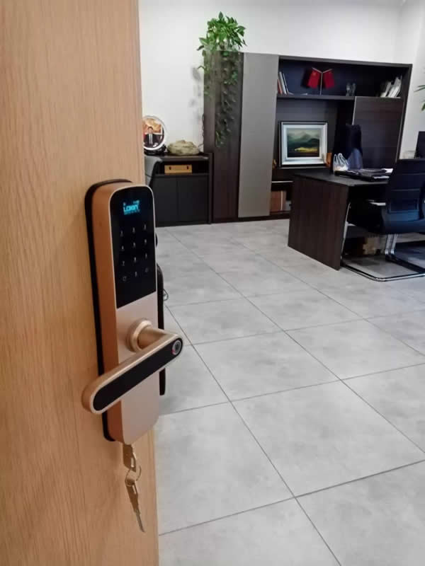 LOKIN樂肯指紋鎖走進中山香山公證，攜手并進服務社會！