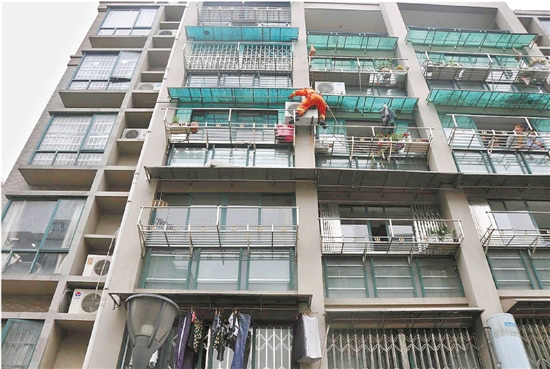 指紋鎖的防貓眼開鎖，用起來好用嗎？