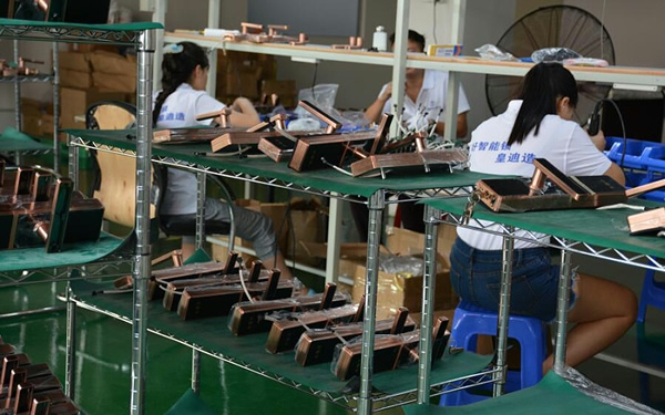 智能門鎖加盟該怎么選擇廠商？五年老經(jīng)銷說了這三點(diǎn)