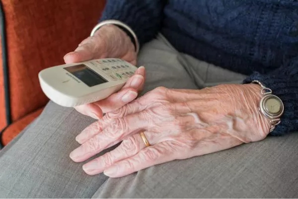 耶魯智能鎖守護(hù)家庭安全，讓您放心