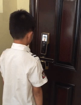 中控智能鎖告訴你有人臉識別技術的智能鎖的三大優勢