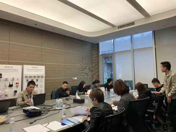 雅潔五金第四季度經(jīng)銷(xiāo)商培訓(xùn)會(huì)圓滿(mǎn)落幕，與經(jīng)銷(xiāo)商一起同心共贏