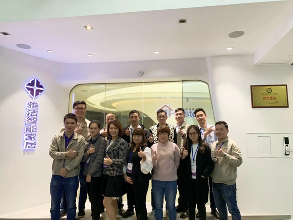 雅潔五金第四季度經(jīng)銷(xiāo)商培訓(xùn)會(huì)圓滿(mǎn)落幕，與經(jīng)銷(xiāo)商一起同心共贏