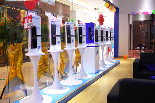 德犬為何吸引眾多加盟者，智能門鎖有哪些日進斗金的秘密？