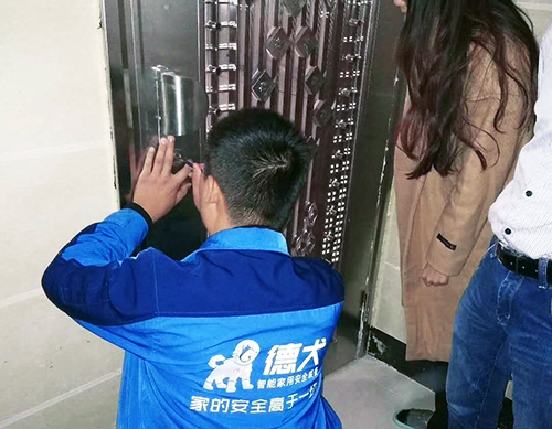 適合九零后創(chuàng)業(yè)的項(xiàng)目，您知道新時(shí)代的鎖匠有多賺錢？