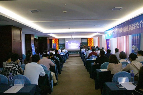 德犬發(fā)布多款新品智能鎖，人臉掌紋智能鎖堪稱黑科技