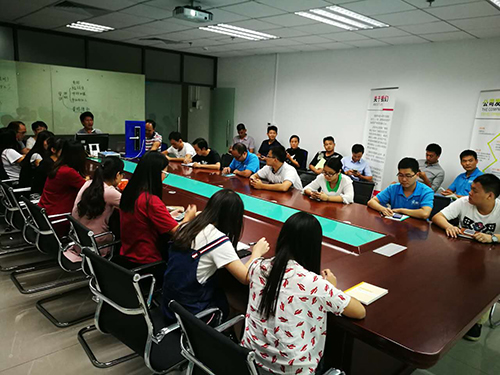 【德犬手機門鎖】開會沒玩手機被老板批評了，藍(lán)瘦…香菇…