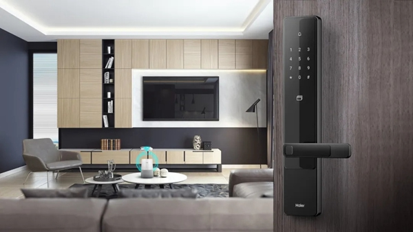 獨居生活,您需要一把海爾E18智能門鎖 獨居生活,您需要一把海爾E18智能門鎖