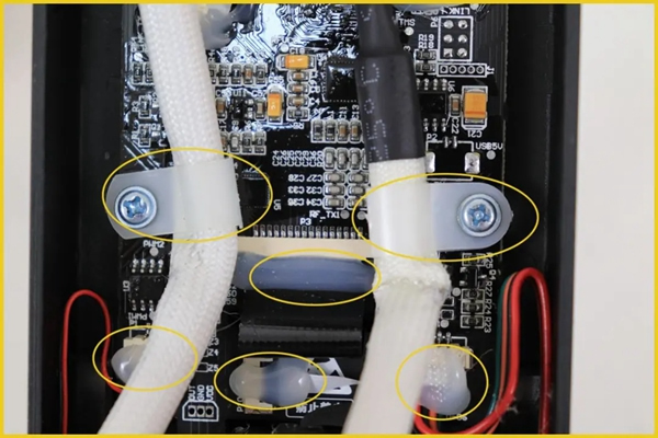 顏值超群，內在有料！行業權威媒體拆機測評KUB-KX9智能鎖!