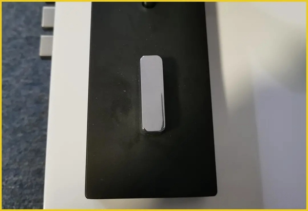 顏值超群，內在有料！行業權威媒體拆機測評KUB-KX9智能鎖!