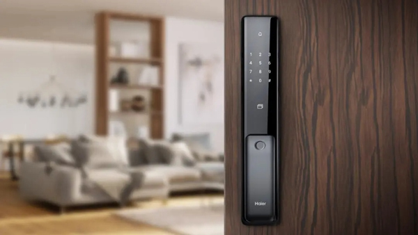海爾第三代全自動智能門鎖P18，老人小孩都會用
