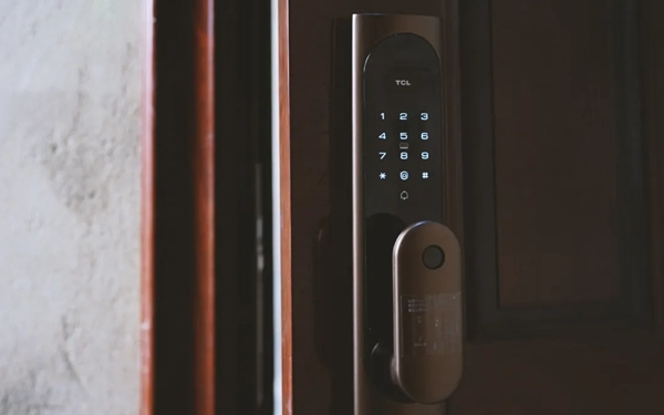 孔明獎獲得者--TCL物聯網智能鎖K6C達人首測來啦！