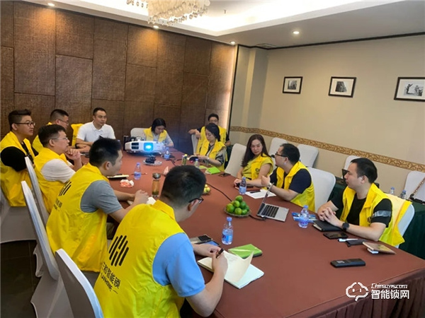 蘭和科技2021戰(zhàn)略精英培訓(xùn)峰會:蘭和首次高層內(nèi)訓(xùn)會議 蘭和科技2021戰(zhàn)略精英培訓(xùn)峰會:蘭和首次高層內(nèi)訓(xùn)會議