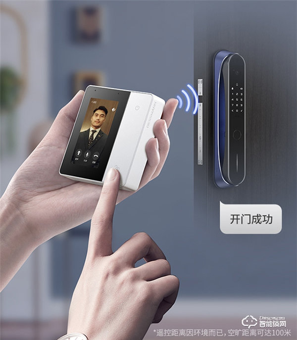 一屏等于六大功能,德施曼移動(dòng)可視屏小Q來了!無需起身,隨看隨開 一屏等于六大功能,德施曼移動(dòng)可視屏小Q來了!無需起身,隨看隨開