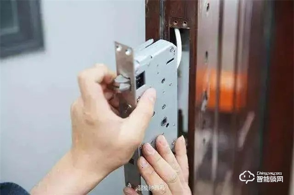 換云碩智能鎖前,他們都提出過這樣的疑惑 換云碩智能鎖前,他們都提出過這樣的疑惑