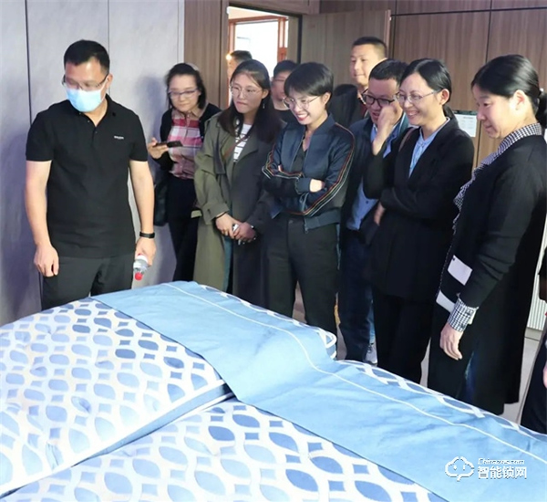 金華市委黨校中青年干部班學員到王力調研