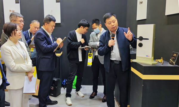 喜訊!匯泰龍“悄悄鎖”獲金定獎(jiǎng)“銀獎(jiǎng)”! 喜訊!匯泰龍“悄悄鎖”獲金定獎(jiǎng)“銀獎(jiǎng)”!