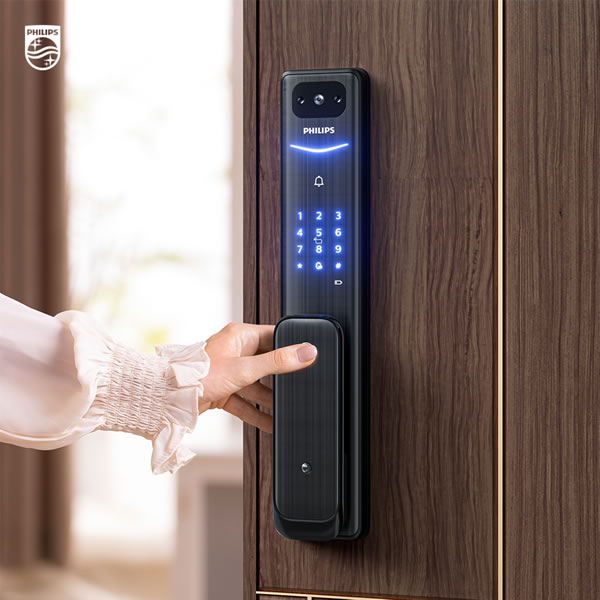 暑假孩子一人在家，有飛利浦智能鎖很安心！