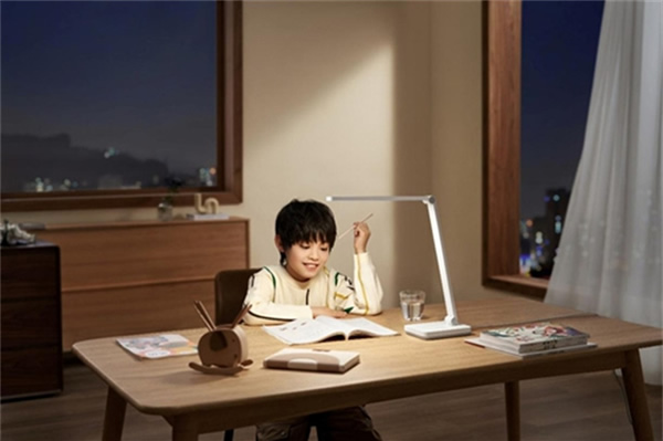 米家多品全新升級上市，引領舒適照明新開始